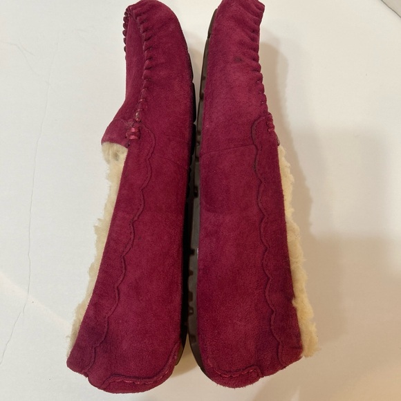 UGG Red Suede Women's Moccasins - Picture 9 of 16